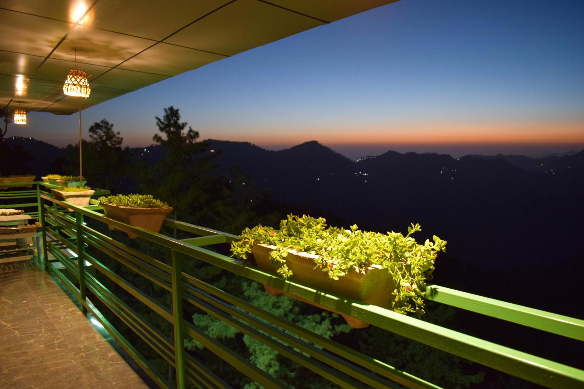 Himalayan Mountain And Valley View - Garden With Bonefire - Ample Parking - Luxury Balcony Rooms -By Aachman Stays!! Mashobra Shimla Luaran gambar